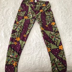 Lularoe 1st year Christmas Leggings